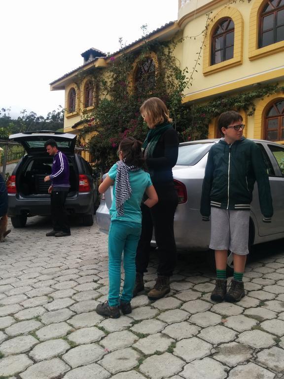 Hostal Curinan Otavalo Esterno foto