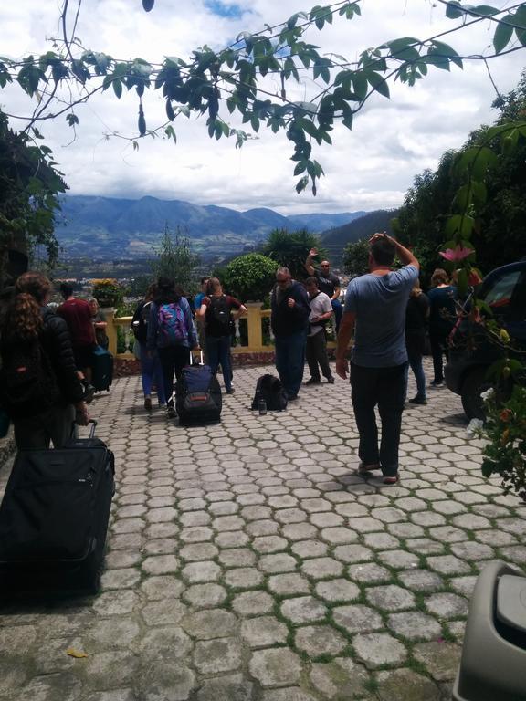 Hostal Curinan Otavalo Esterno foto