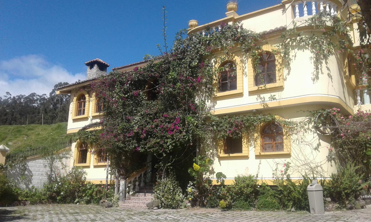 Hostal Curinan Otavalo Esterno foto