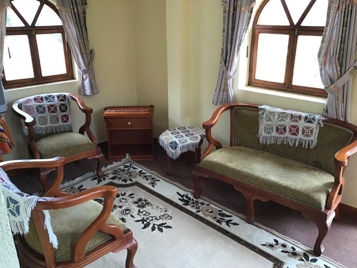 Hostal Curinan Otavalo Esterno foto