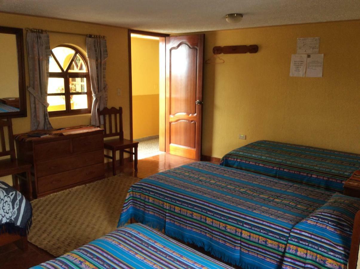 Hostal Curinan Otavalo Esterno foto