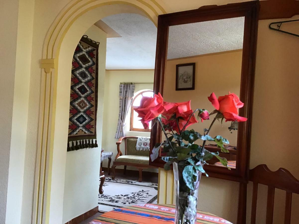 Hostal Curinan Otavalo Esterno foto