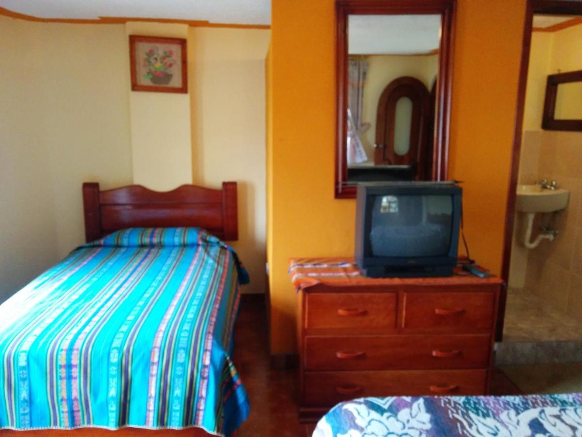 Hostal Curinan Otavalo Esterno foto